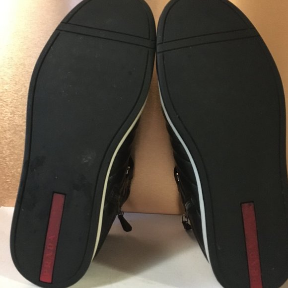 Prada Men's hi top Sneakers - Picture 4 of 7